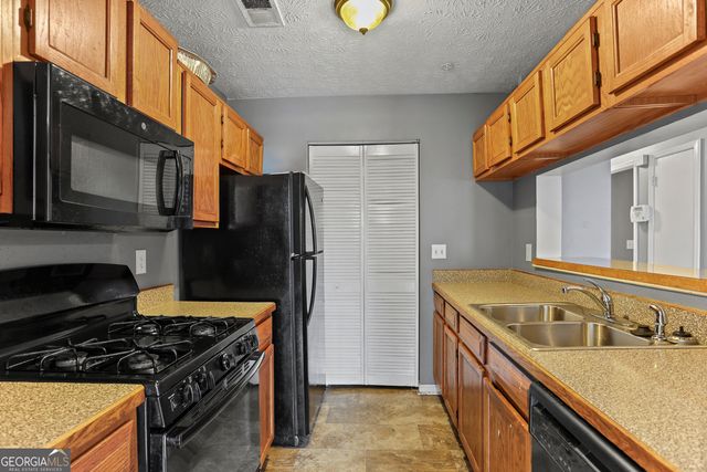 671 Windchase Lane, Stone Mountain, GA 30083