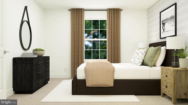 13 RED BARN LN, Bordentown, NJ 08505