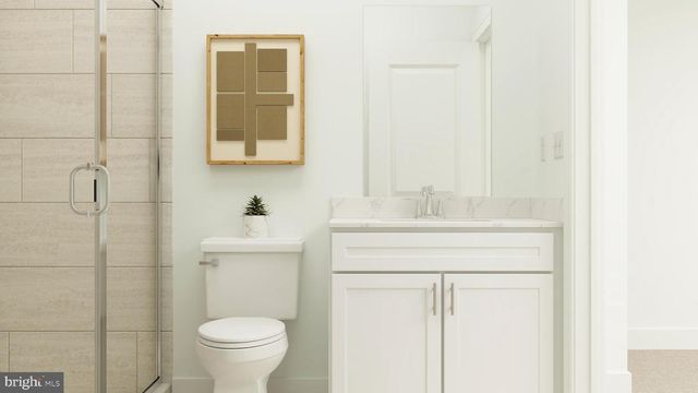 13 RED BARN LN, Bordentown, NJ 08505