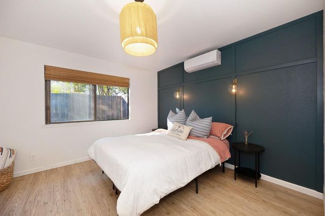 1345 Live Oak Ln, Auburn, CA 95603