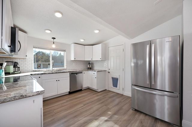 1345 Live Oak Ln, Auburn, CA 95603