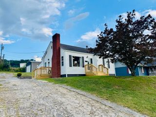 910 Fairview Street, Elizabethton, TN 37643