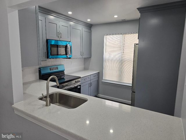 3815-A ADELAIDE DR, Mount Laurel, NJ 08054