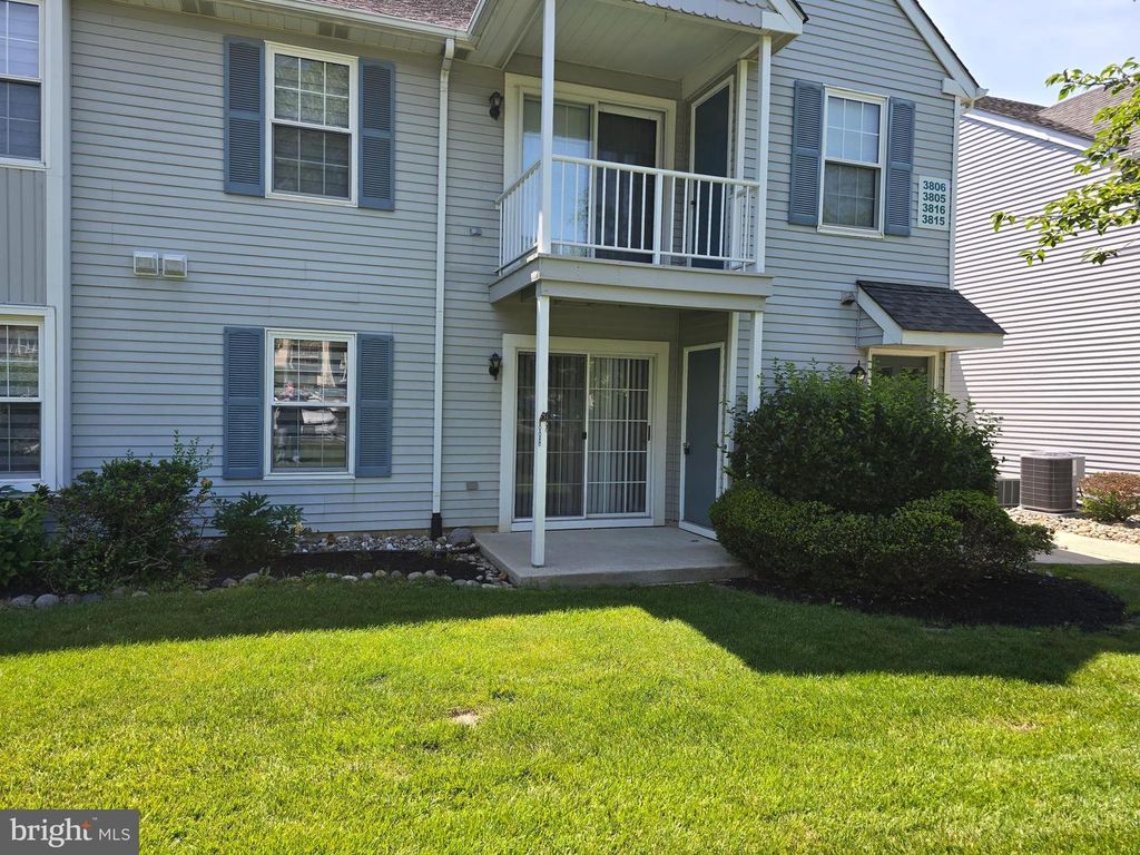 3815-A ADELAIDE DR, Mount Laurel, NJ 08054