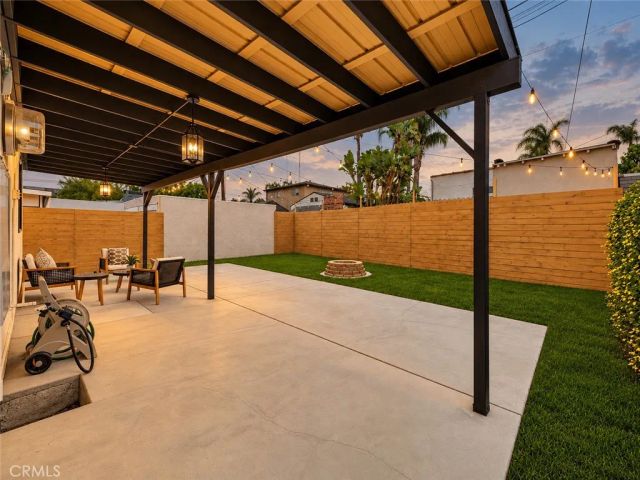 1744 S Genesee Ave, Los Angeles, CA 90019