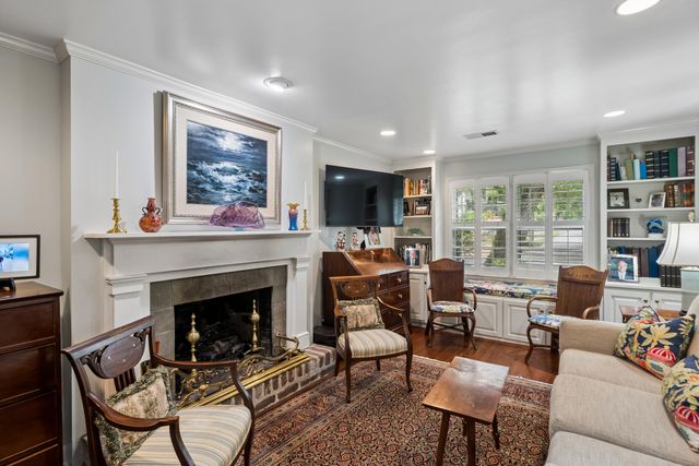 114 Live Oak Drive, Mount Pleasant, SC 29464
