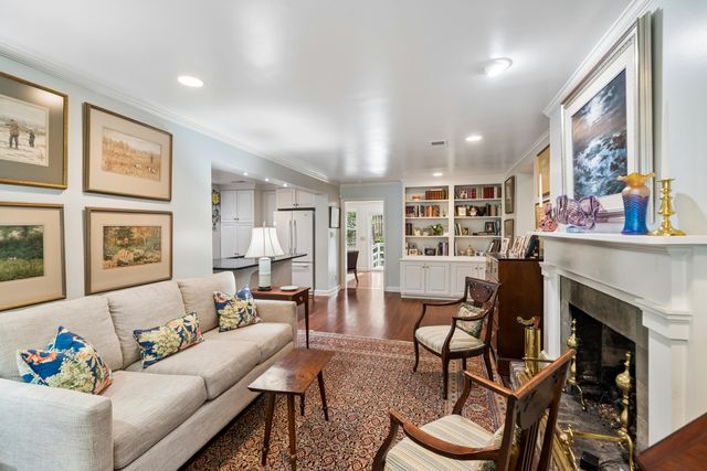 114 Live Oak Drive, Mount Pleasant, SC 29464