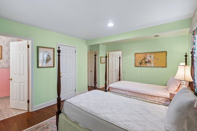 114 Live Oak Drive, Mount Pleasant, SC 29464