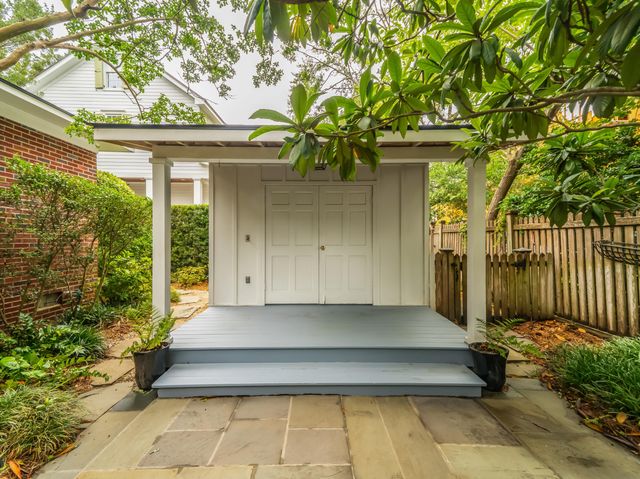 114 Live Oak Drive, Mount Pleasant, SC 29464