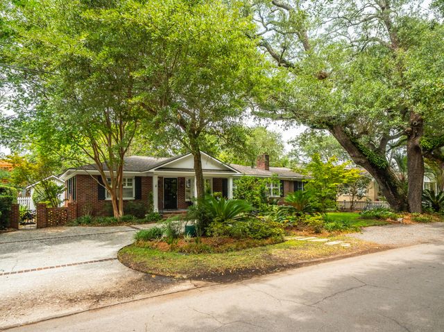 114 Live Oak Drive, Mount Pleasant, SC 29464