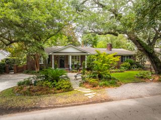 114 Live Oak Drive, Mount Pleasant, SC 29464