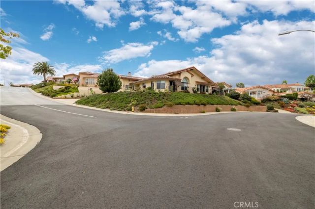 1113 Crescent Bend, Fallbrook, CA 92028
