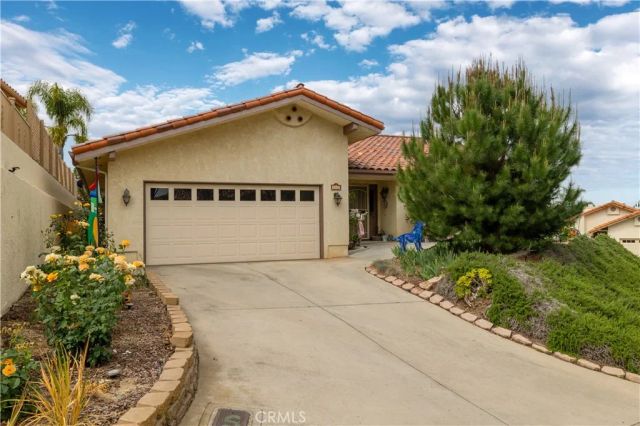 1113 Crescent Bend, Fallbrook, CA 92028