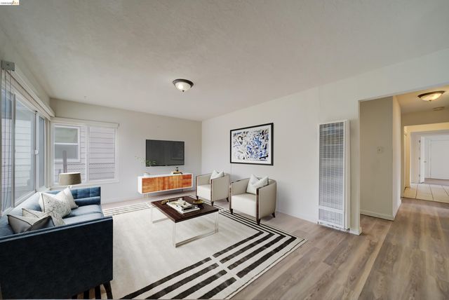 844 37Th St, Richmond, CA 94805