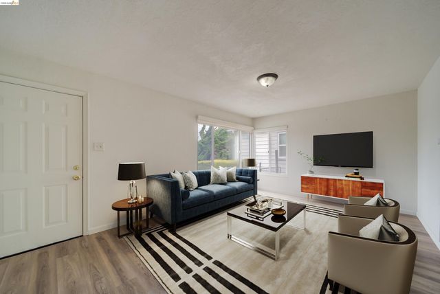 844 37Th St, Richmond, CA 94805