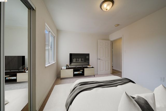 844 37Th St, Richmond, CA 94805