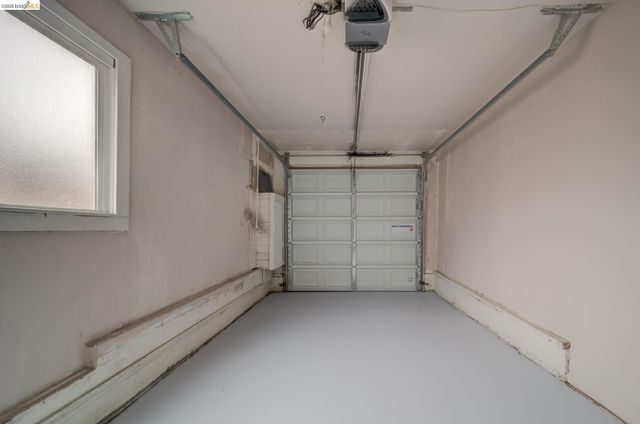 844 37Th St, Richmond, CA 94805