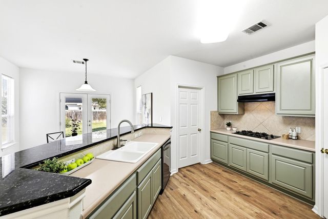 506 Olympic DR, Pflugerville, TX 78660