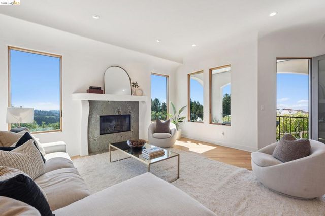 7101 Marlborough Terrace, Berkeley, CA 94705