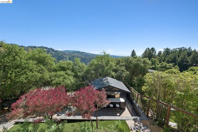 7101 Marlborough Terrace, Berkeley, CA 94705