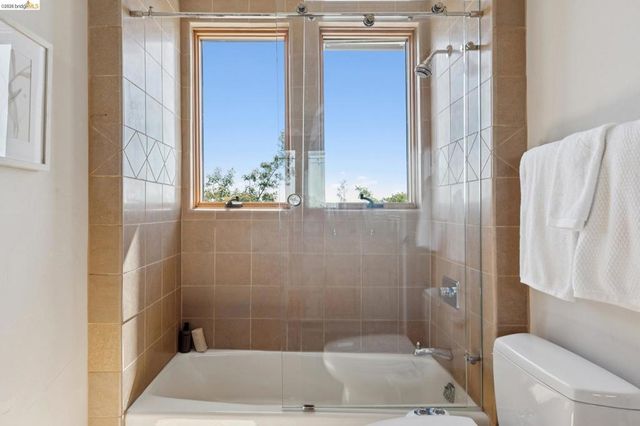 7101 Marlborough Terrace, Berkeley, CA 94705