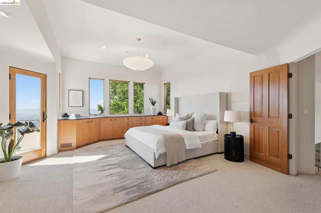 7101 Marlborough Terrace, Berkeley, CA 94705