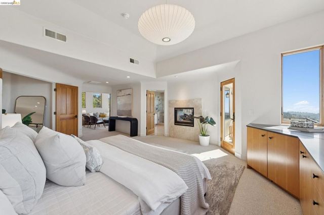 7101 Marlborough Terrace, Berkeley, CA 94705