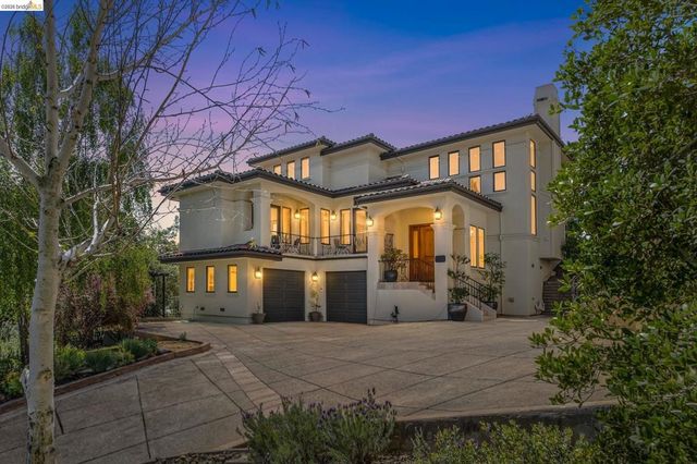 7101 Marlborough Terrace, Berkeley, CA 94705