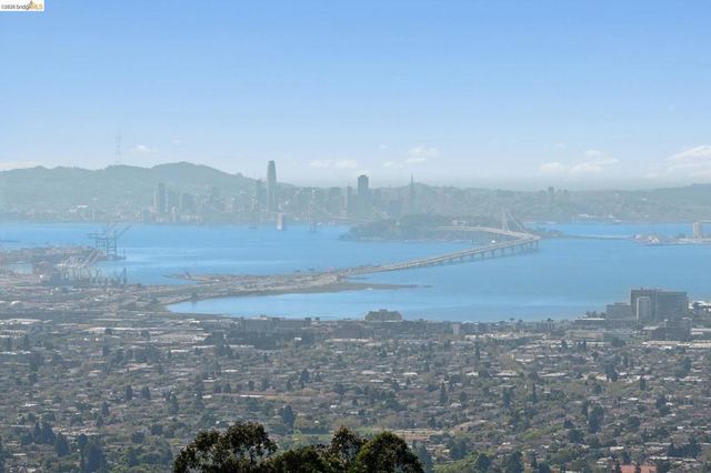 7101 Marlborough Terrace, Berkeley, CA 94705