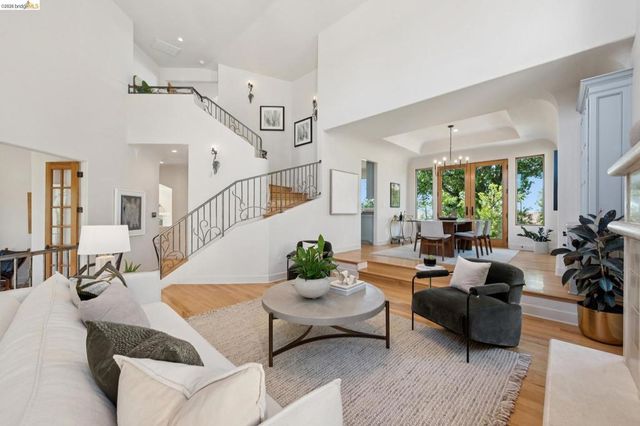 7101 Marlborough Terrace, Berkeley, CA 94705