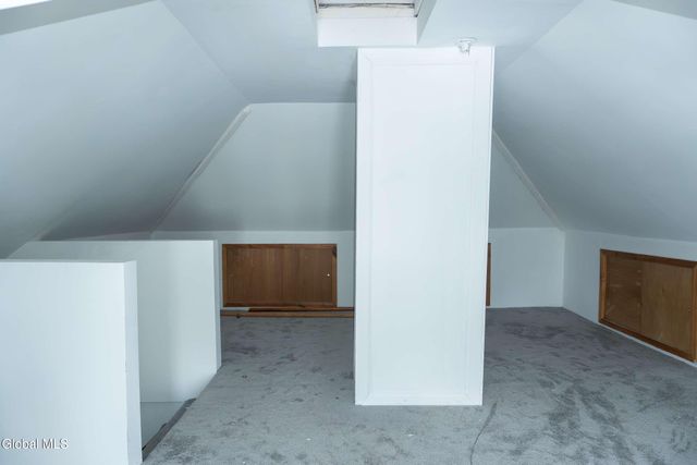 37 Chiswell Street, Schenectady, NY 12304