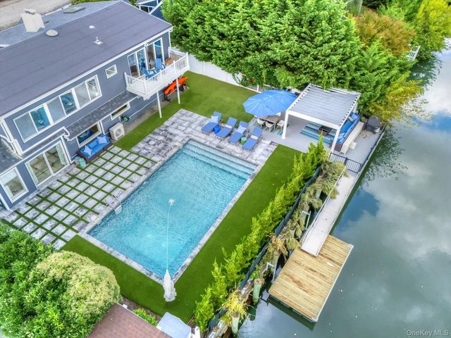 39 Cathay Road, East Rockaway, NY 11518