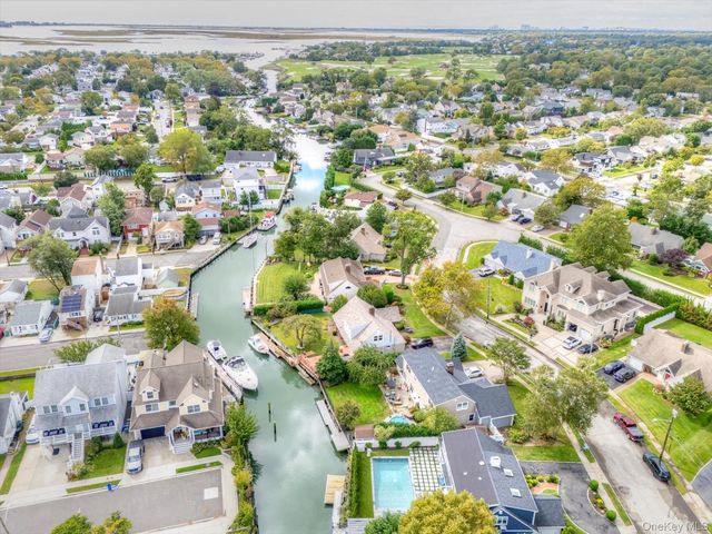39 Cathay Road, East Rockaway, NY 11518