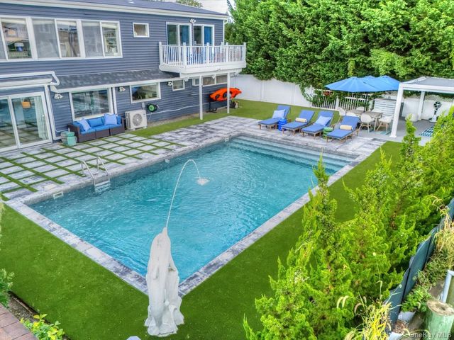 39 Cathay Road, East Rockaway, NY 11518