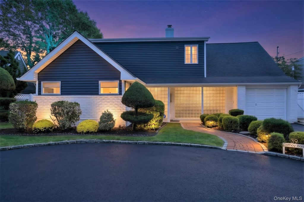 39 Cathay Road, East Rockaway, NY 11518 — photo 2