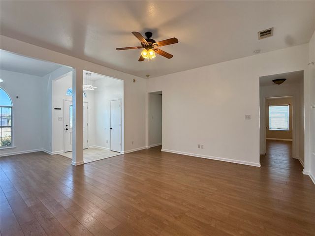 107 Dustin Drive, Fate, TX 75189