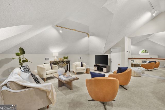 2 Rum Runners Alley, Savannah, GA 31411