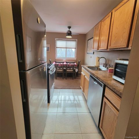 355 Route 111 6, Smithtown, NY 11787