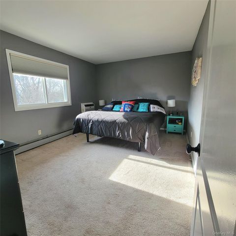 355 Route 111 6, Smithtown, NY 11787