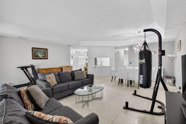 19881 VILLA MEDICI Place, Boca Raton, FL 33434