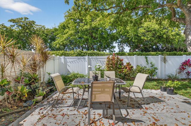 19881 VILLA MEDICI Place, Boca Raton, FL 33434