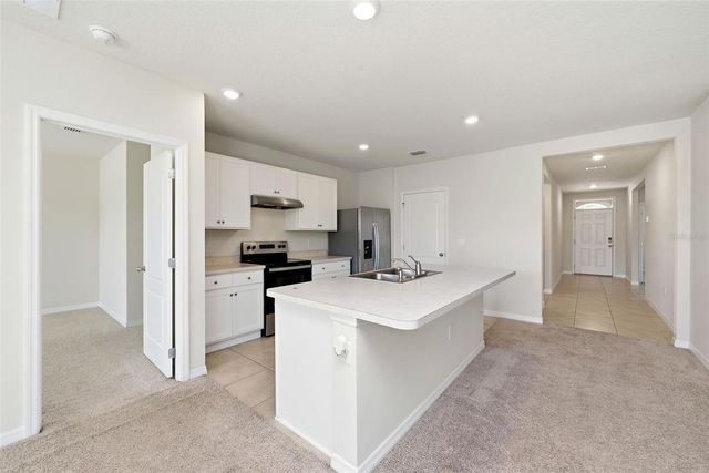 2725 DUMONT LANE, Tavares, FL 32778