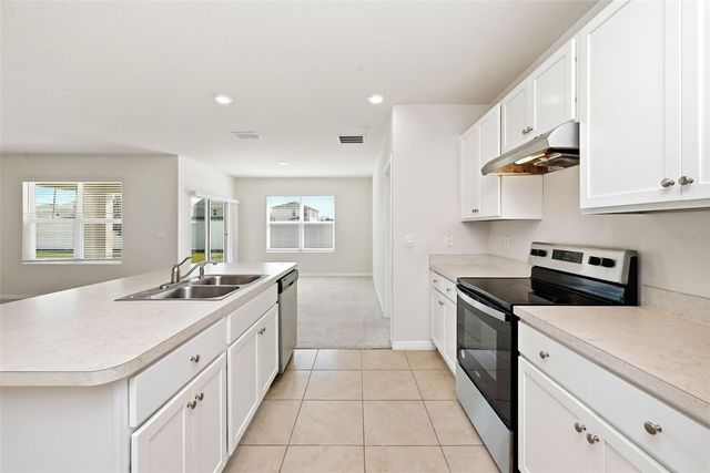 2725 DUMONT LANE, Tavares, FL 32778