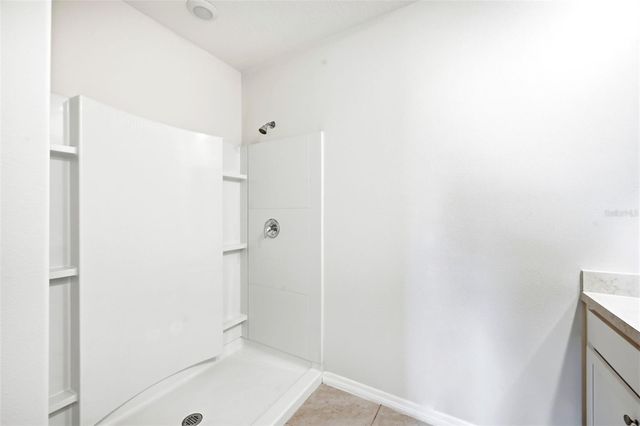 2725 DUMONT LANE, Tavares, FL 32778