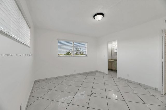 220 SW 9th Ave 501, Hallandale Beach, FL 33009