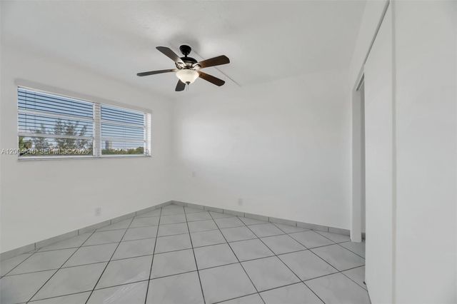 220 SW 9th Ave 501, Hallandale Beach, FL 33009