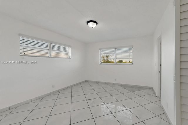 220 SW 9th Ave 501, Hallandale Beach, FL 33009