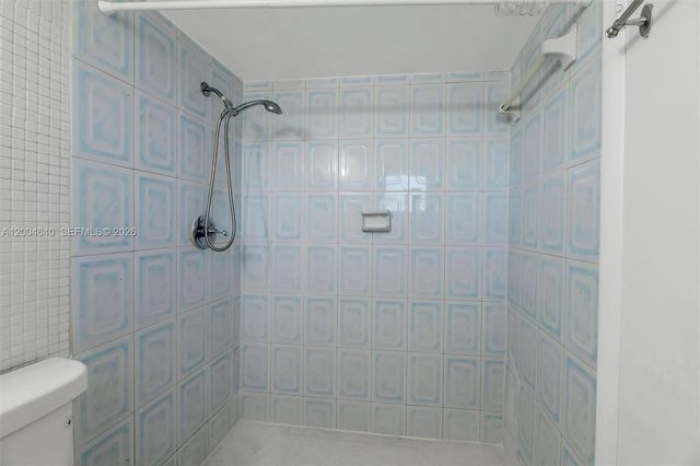 220 SW 9th Ave 501, Hallandale Beach, FL 33009