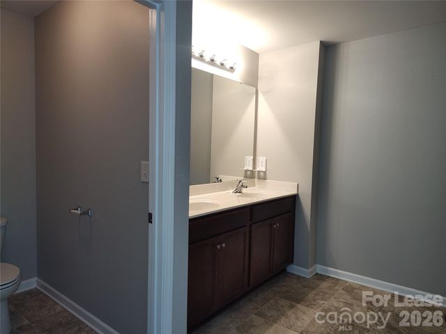 6731 Broad Valley Court, Charlotte, NC 28216