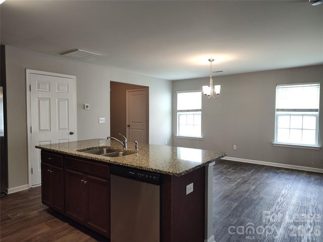 6731 Broad Valley Court, Charlotte, NC 28216